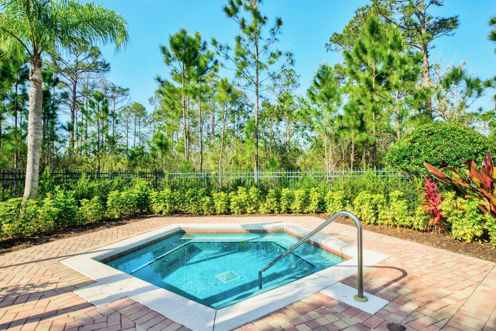 Cozy 2Br Condo - Private Balcony - Near Disney Orlando Eksteriør bilde
