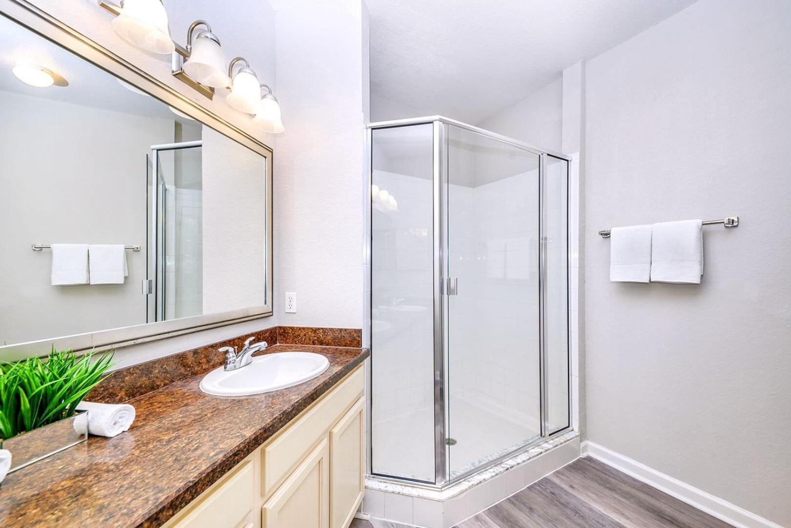 Cozy 2Br Condo - Private Balcony - Near Disney Orlando Eksteriør bilde
